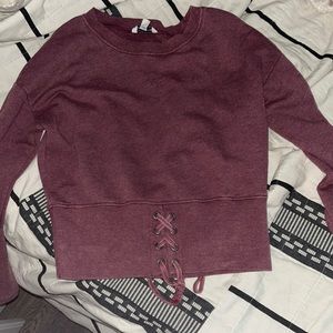 Maroon cute slightly short sweater
